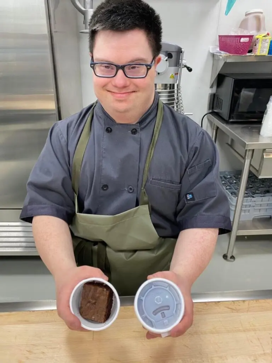 Blair-holding-MOW-cake